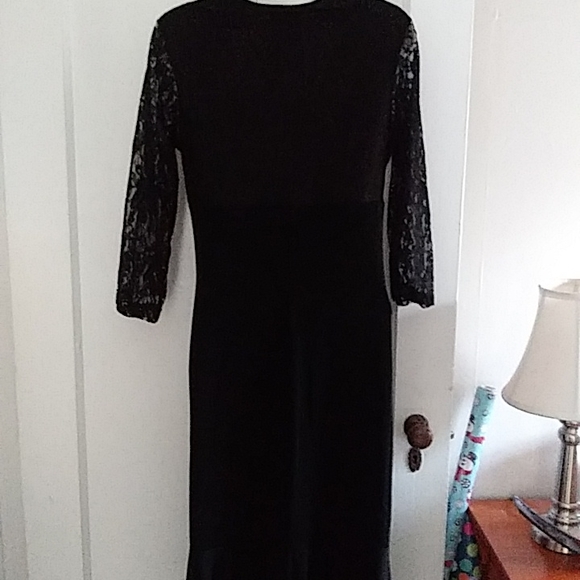 NW/OT Slinky brand black square neck dress with 3/4 length lace sleeves. Size XS - Picture 4 of 5